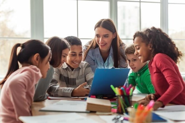 Shutterstock 2198668123